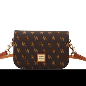 BNWT Dooney & Bourke Gretta Kitty Crossbody | Brown Tmoro